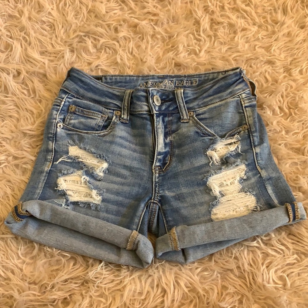 American Eagle Size 4 Jean Shorts